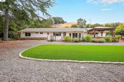 9338 Crow Canyon Rd, Castro Valley, CA 94552 - Photo 7