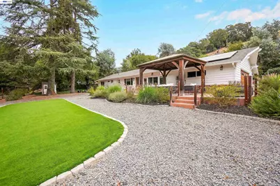 9338 Crow Canyon Rd, Castro Valley, CA 94552 - Photo 49