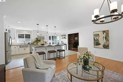9338 Crow Canyon Rd, Castro Valley, CA 94552 - Photo 13