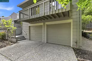 900 Augusta Dr, Moraga, CA 94556 - Photo 49