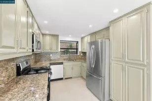 900 Augusta Dr, Moraga, CA 94556 - Photo 15