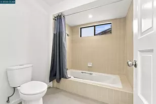 900 Augusta Dr, Moraga, CA 94556 - Photo 37