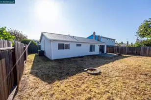 1012 Humphrey Dr, Suisun City, CA 94585 - Photo 5