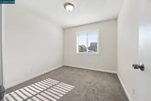 1012 Humphrey Dr, Suisun City, CA 94585 - Photo 27