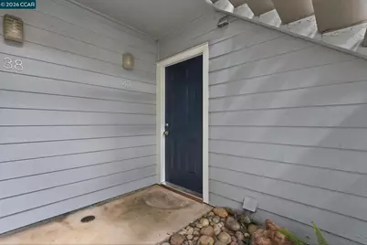 42 Emery Bay Dr, Emeryville, CA 94608 - Photo 5