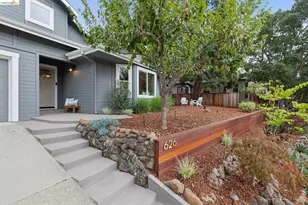 626 Caldwell Rd, Oakland, CA 94611 - Photo 3