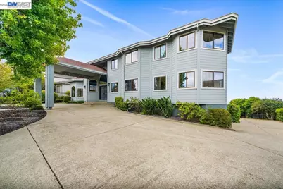 13331 Campus Dr, Oakland, CA 94619 - Photo 81