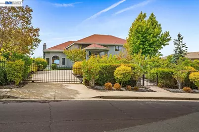13331 Campus Dr, Oakland, CA 94619 - Photo 5