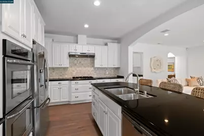 27 Stanton Ave, Orinda, CA 94563 - Photo 35