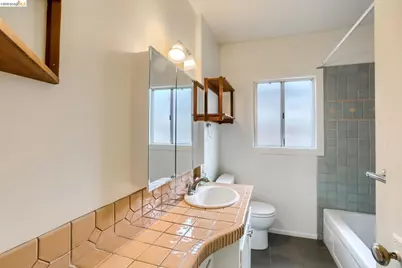 1265 Hopkins St, Berkeley, CA 94702 - Photo 21