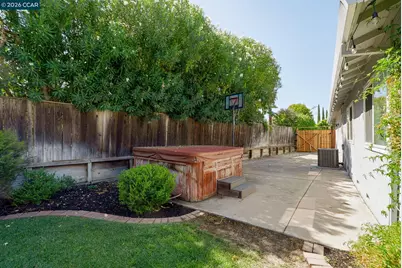1628 Kingsly Drive, Pittsburg, CA 94565 - Photo 33