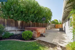 1628 Kingsly Dr, Pittsburg, CA 94565 - Photo 33