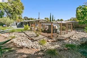 1992 Heaton Cir, Concord, CA 94520 - Photo 33