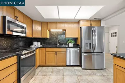 2500 Ptarmigan Dr #4, Walnut Creek, CA 94595 - Photo 13