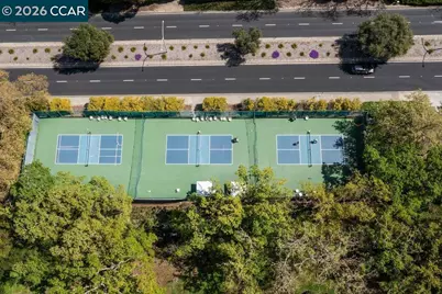 2500 Ptarmigan Dr #4, Walnut Creek, CA 94595 - Photo 51