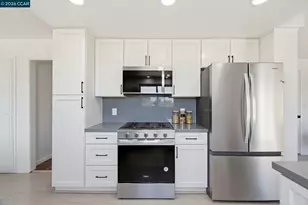 4295 Suzanne Dr, Pittsburg, CA 94565 - Photo 29