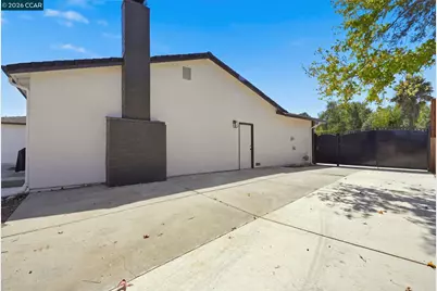 4295 Suzanne Dr, Pittsburg, CA 94565 - Photo 61