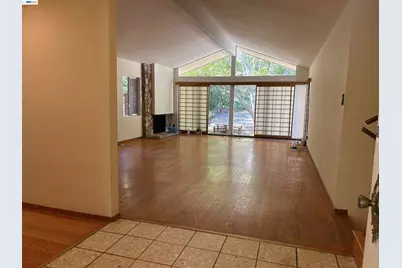 1350 Murchison Dr, Millbrae, CA 94030 - Photo 5