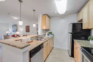 6400 Christie Ave, Emeryville, CA 94608 - Photo 3