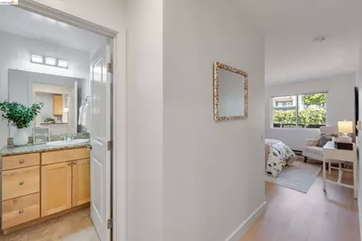 6400 Christie Ave #4118, Emeryville, CA 94608 - Photo 11