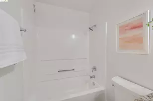 6400 Christie Ave, Emeryville, CA 94608 - Photo 13