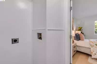 6400 Christie Ave #4118, Emeryville, CA 94608 - Photo 17