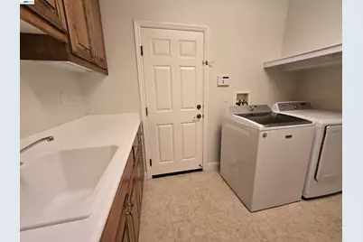 1896 Lourdes Court, Tracy, CA 95304 - Photo 39
