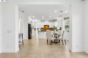 29207 Marshbrook Dr, Hayward, CA 94545 - Photo 31