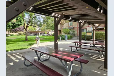 247 Warren Cmn, Fremont, CA 94539 - Photo 17