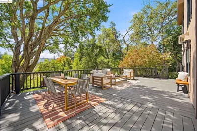 939 Hillcroft Circle, Oakland, CA 94610 - Photo 41