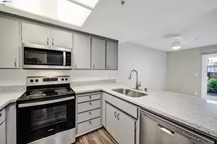 20115 Redwood Rd, Castro Valley, CA 94546 - Photo 15