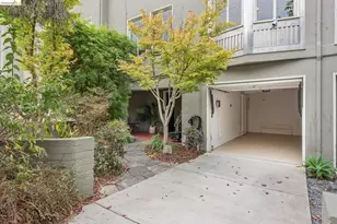 208 Lee St, Oakland, CA 94610 - Photo 35