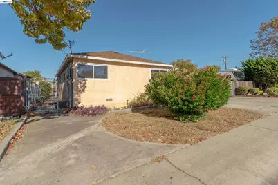 16182 Via Media, San Lorenzo, CA 94580 - Photo 3