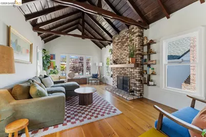 5327 Brann St, Oakland, CA 94619 - Photo 3