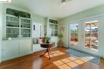 5327 Brann St, Oakland, CA 94619 - Photo 11