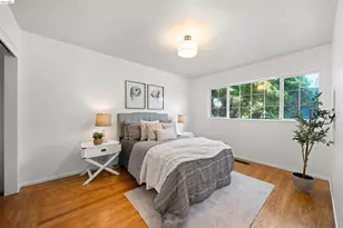 4833 Shetland Ave, Oakland, CA 94605 - Photo 13