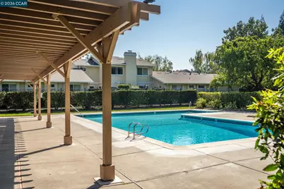 79 Fountainhead Ct, Martinez, CA 94553 - Photo 29
