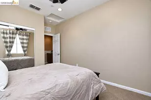 806 Queen Palm Ln, Brentwood, CA 94513 - Photo 21