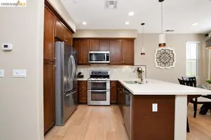 806 Queen Palm Ln, Brentwood, CA 94513 - Photo 9