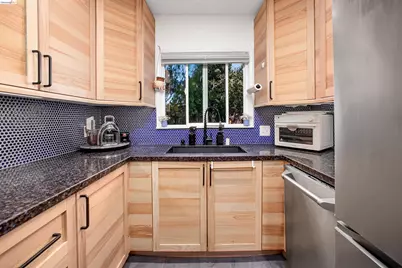 21367 Rizzo Ave, Castro Valley, CA 94546 - Photo 15