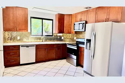 39155 Sutter Dr, Fremont, CA 94538 - Photo 3