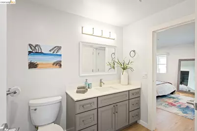 201 3rd St #302, Oakland, CA 94607 - Photo 23