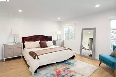 201 3rd St #302, Oakland, CA 94607 - Photo 21
