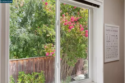 164 Lucinda Ln, Pleasant Hill, CA 94523 - Photo 27