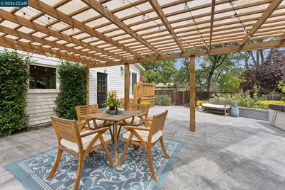 164 Lucinda Ln, Pleasant Hill, CA 94523 - Photo 33