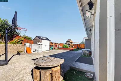 2444 Fitzpatrick St, San Pablo, CA 94806 - Photo 39
