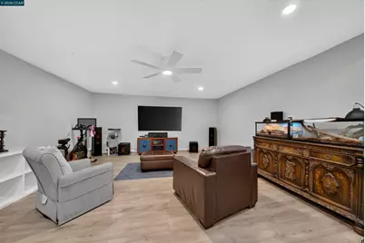 2444 Fitzpatrick St, San Pablo, CA 94806 - Photo 37