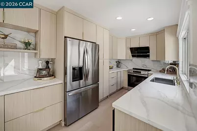 1221 Oakmont Dr #2, Walnut Creek, CA 94595 - Photo 13