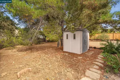 5613 Likins Ave, Martinez, CA 94553 - Photo 47