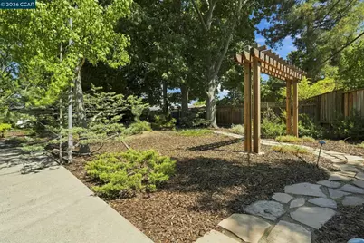 2737 San Antonio Dr, Walnut Creek, CA 94598 - Photo 59